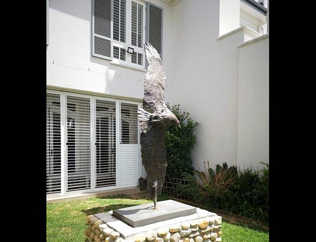 5 BEDROOM HOUSE FOR SALE IN SIR LOWRY'S PASS